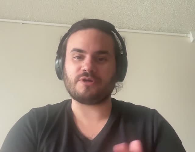 Benjamin, Développeur Full Stack, en témoignage vidéo