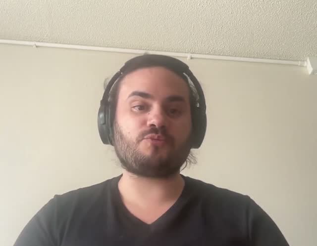 Benjamin, Développeur Full Stack, en témoignage vidéo